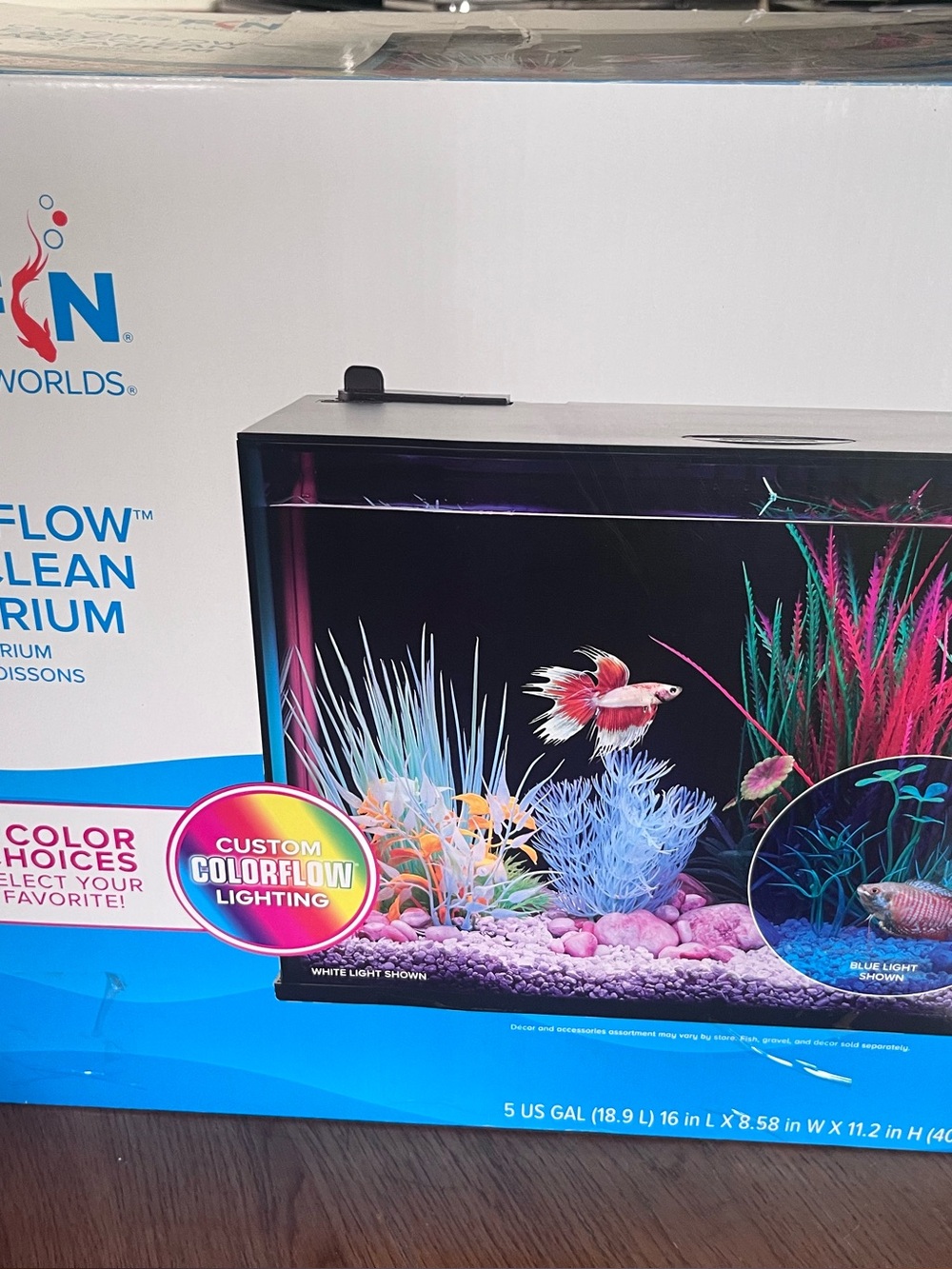 Five gallon Topfin color flow Aquarium lightly used one month